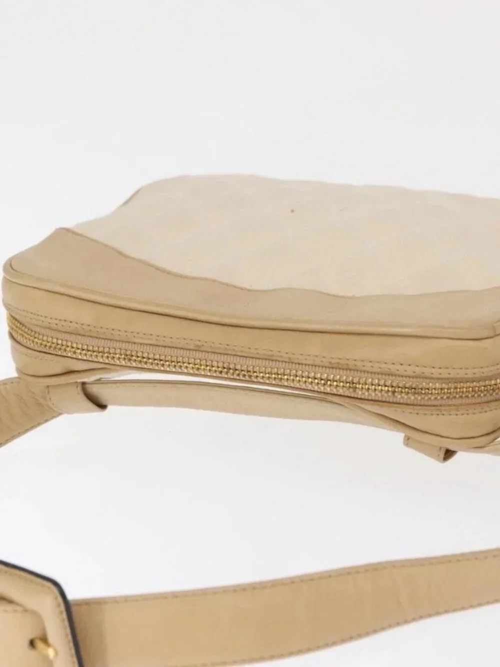 CHANEL Matelasse Waist bag Canvas Beige Gold CC Auth bs32356